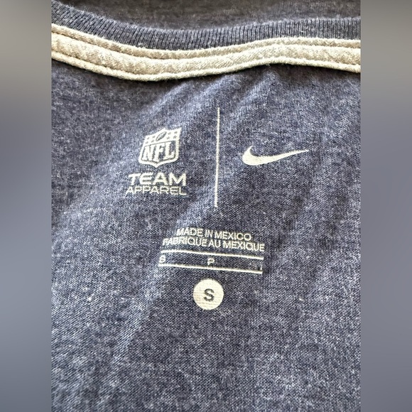 Nike NFL Team Apparel Denver Broncos Graphic V-Neck T-Shirt Small - Picture 4 of 6